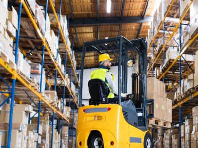 Over 4,000 jobs available in the logistics sector across Australia: operators, assistants and more