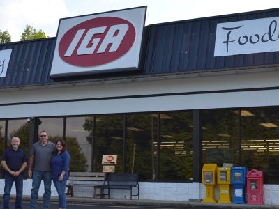 IGA: A Tale of Independence, Community, and Exciting Job Opportunities for the Holidays